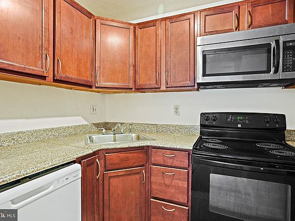 3rd image of 4274 Foote St NE APT 1