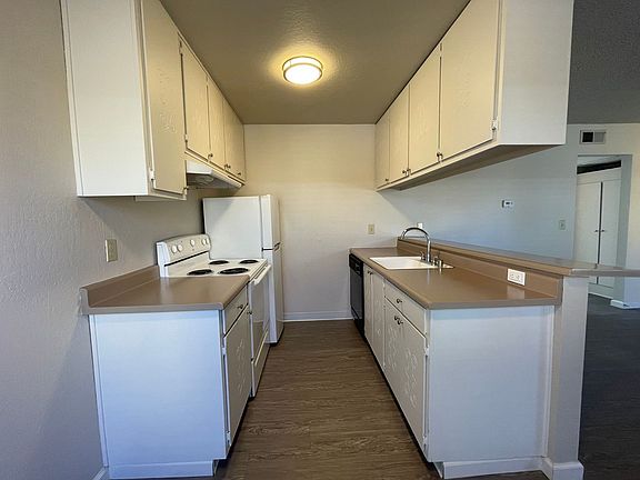 5th image of 2114 H St APT 6