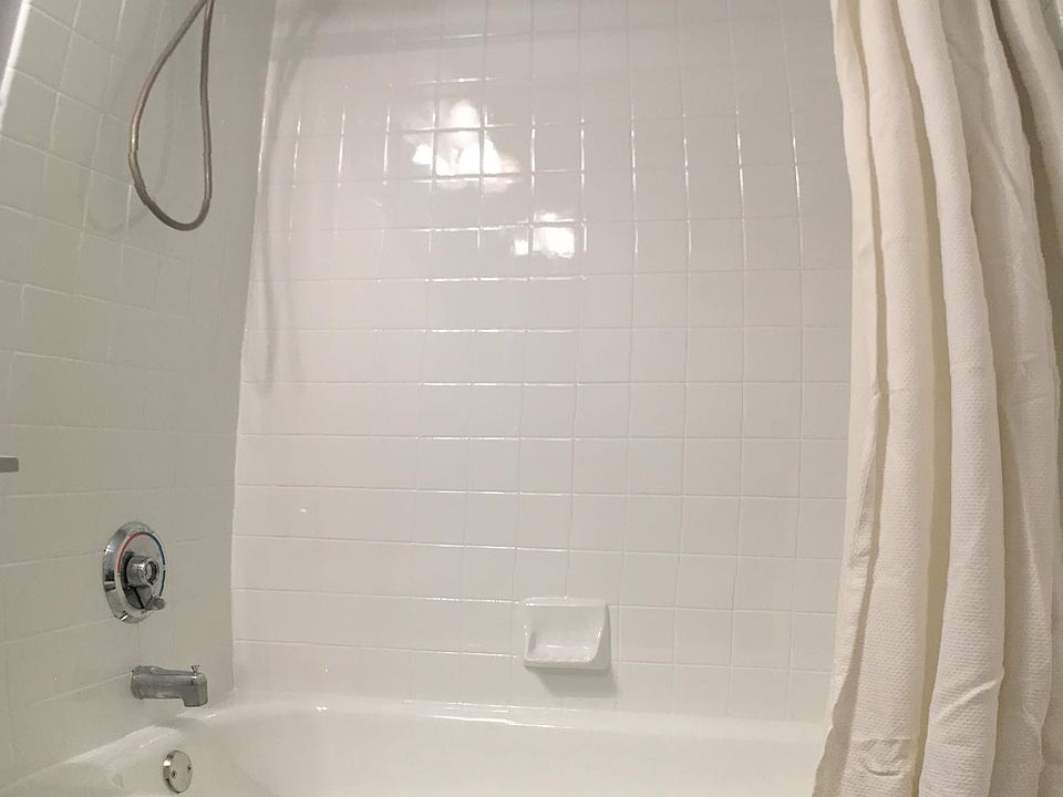1st image of 3660 N Lake Shore Dr APT 509