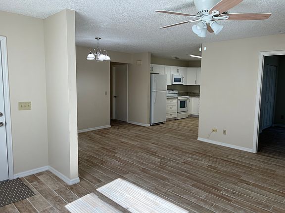 4th image of 500 37th Ave