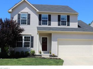 38233 Waterford Dr #121, Willoughby, OH 44094