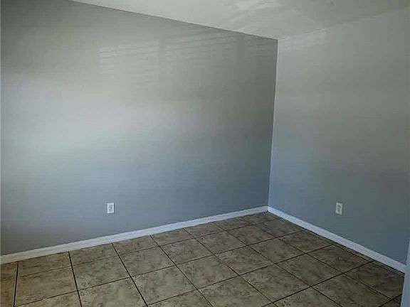 3rd image of 4444 29th St SW