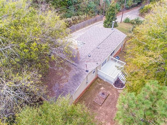 4th image of 536 Stell Rd