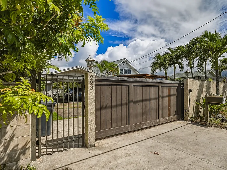 223 Mookua St — Photo 37