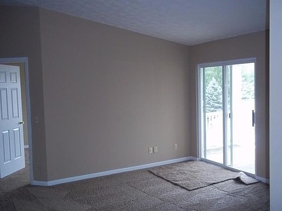 4th image of 551 Aspen Glen Dr APT 611
