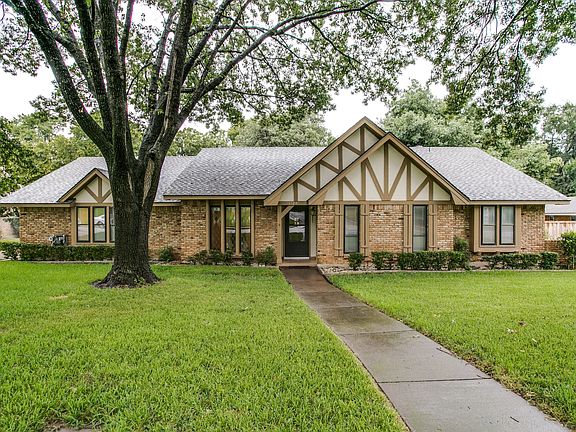 2nd image of 1126 Spring Lake Dr