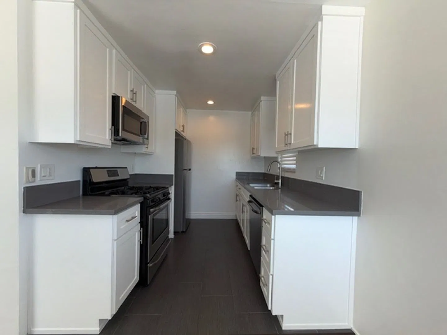 1309 E Appleton Apts — Photo 1