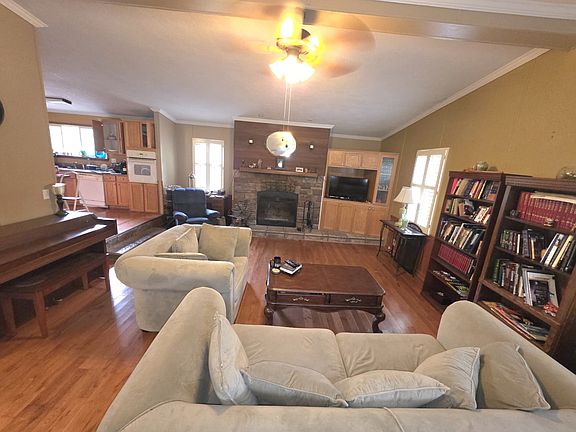 5th image of 579 Canoe Branch Rd