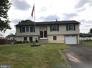 1015 Broad St, Bristol, PA 19007