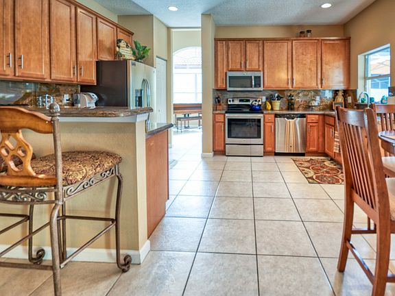 4th image of 4813 Gateway Gardens Dr