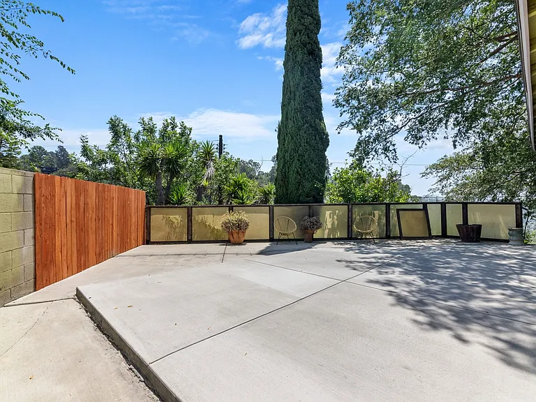 4608 Nob Hill Dr #1 — Photo 20