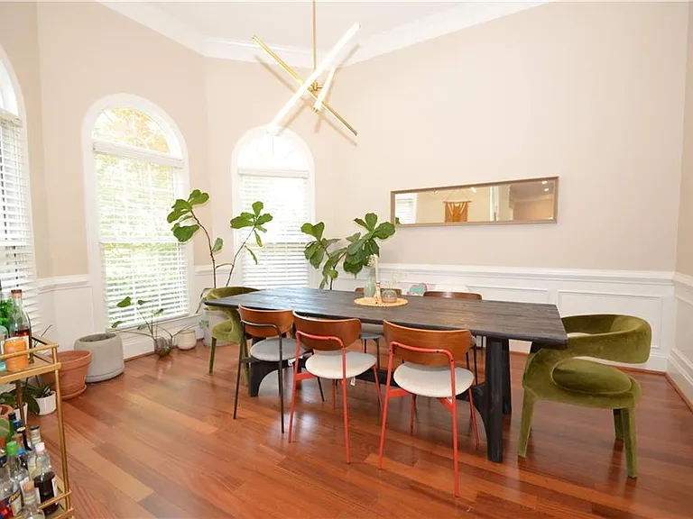 11210 Donnington Dr — Photo 3