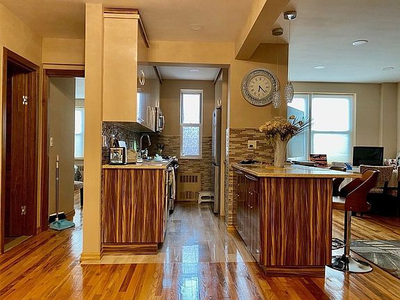 5th image of 2900 Ocean Ave APT 2M