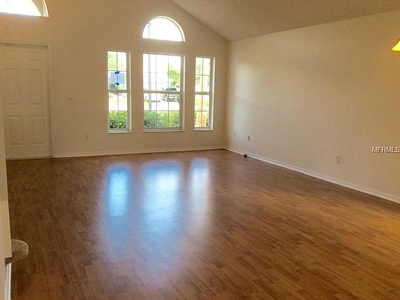 5th image of 107 Tate Ct