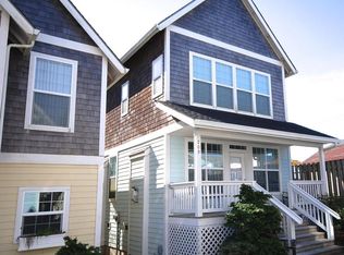 709 NW High St, Newport, OR 97365