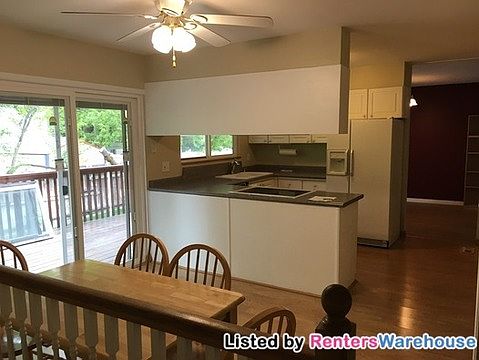3rd image of 7421 S Eastbourne Cir