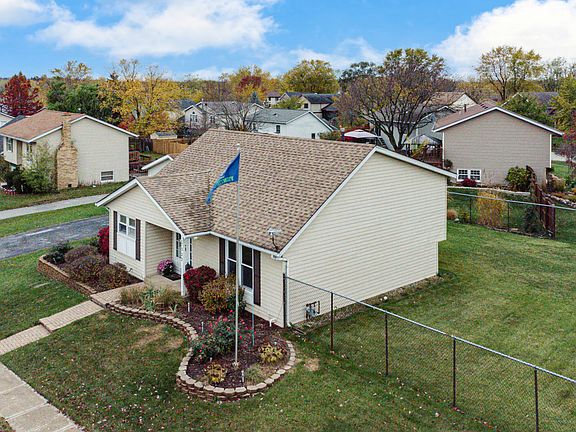 3rd image of 7322 W Woodlawn Dr