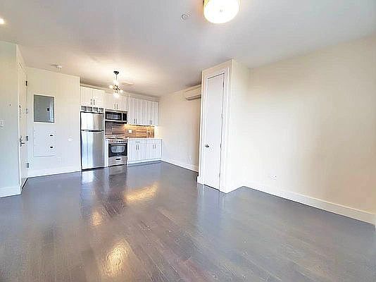 1st image of 519 Eastern Pkwy #4R