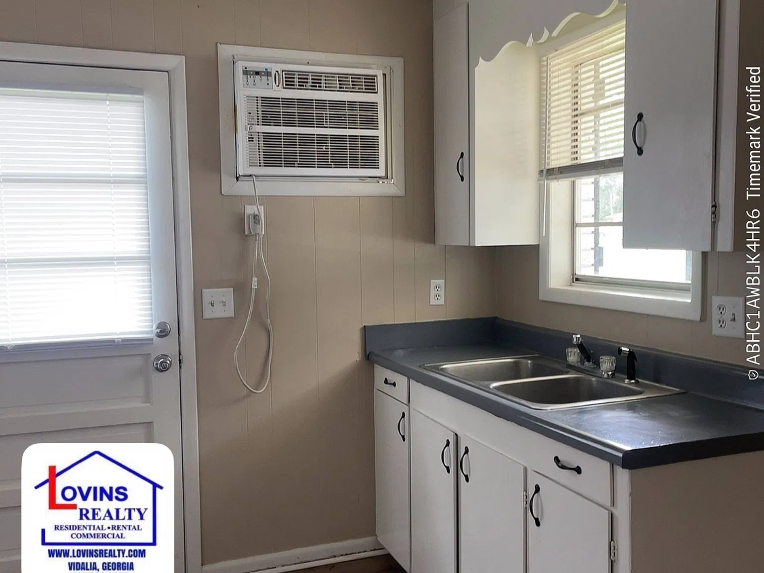 Hart - 204- 206 Nita Dr. - 206 B — Photo 3