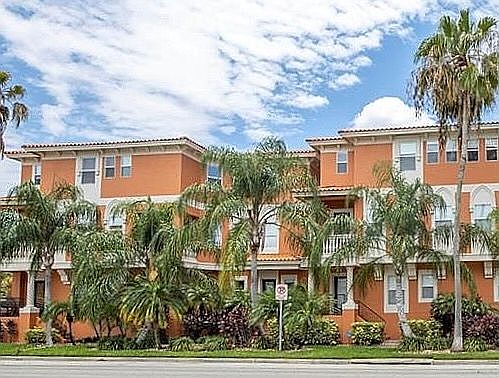 1st image of 903 Villa Venicia Way