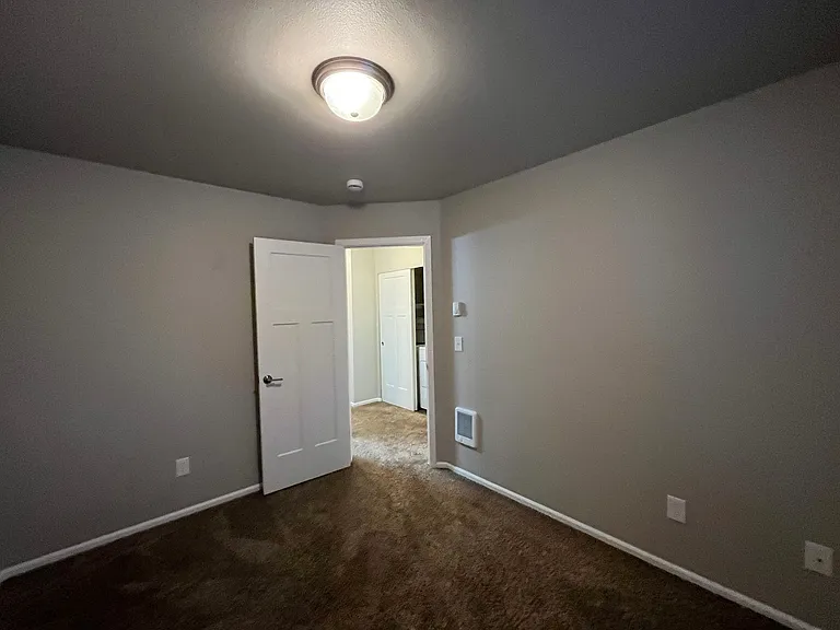 2328 Verona St #101 — Photo 16