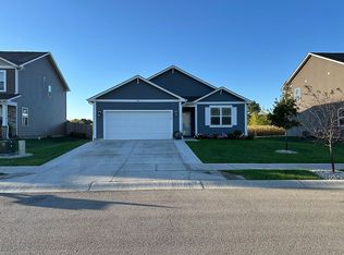 1645 Fairmount Dr, Greenfield, IN 46140