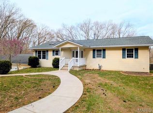 369 Mullins Rd, Chester, IL 62233