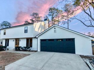 2372 Smokehouse Path, Lawrenceville, GA 30044