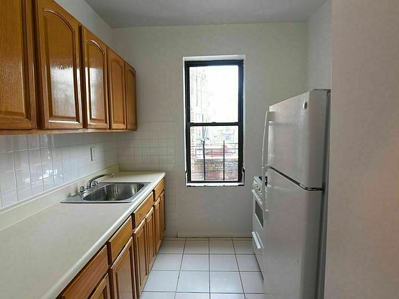 3rd image of 56-01 43rd Ave #4B