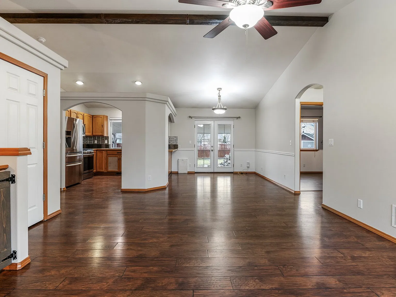 4 bed, 2480 sqft, $3,000 — Photo 4
