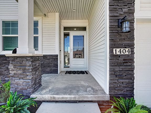 3rd image of 1404 Timberview Dr
