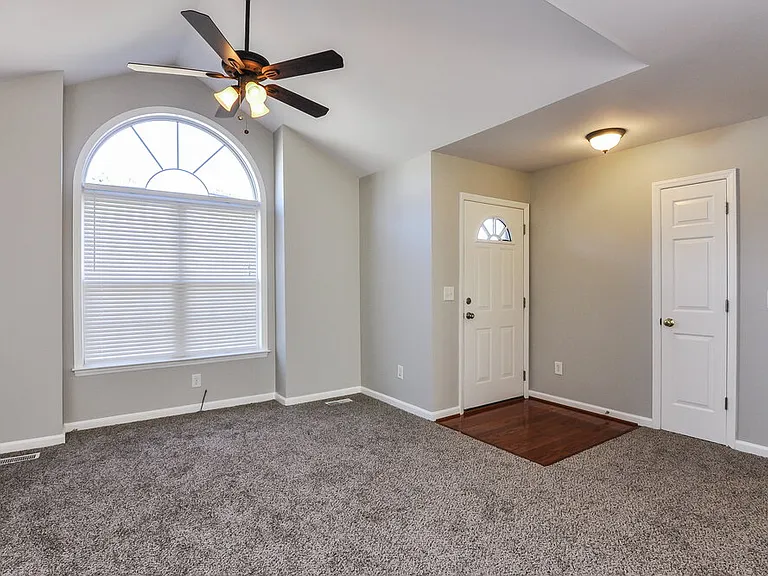 616 Groveton Trl — Photo 2