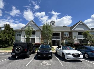 350 Gallery Dr UNIT 101-1, Spring Lake, NC 28390