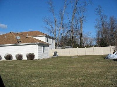 5th image of 1123 Laura Ct