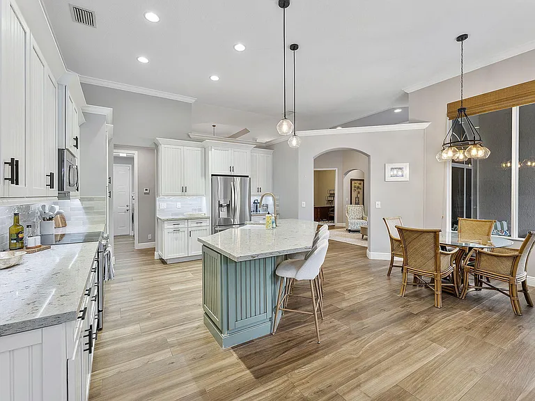 2903 Fontana Ln — Photo 18