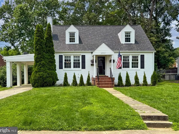 2930 Stuart Dr, Falls Church, VA 22042