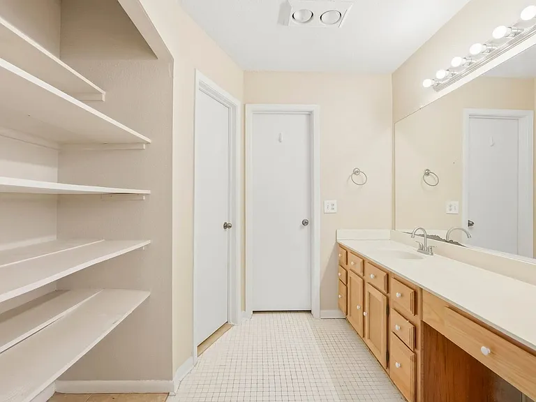 2658 Anthony Hay Ln — Photo 22