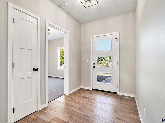 2nd image of 610 Britz Dr
