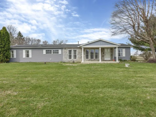 895 Becks Knob Rd SW, Lancaster, OH 43130