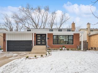 626 Barberry Rd, Highland Park, IL 60035