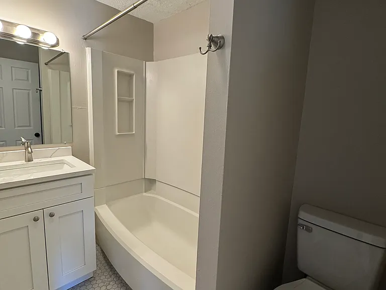 18 Orchard St #2 — Photo 11