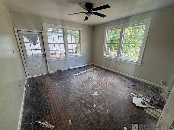 2nd image of 231/233 Chatsworth St