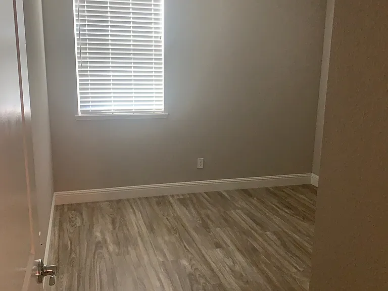 1017 Posey St — Photo 16