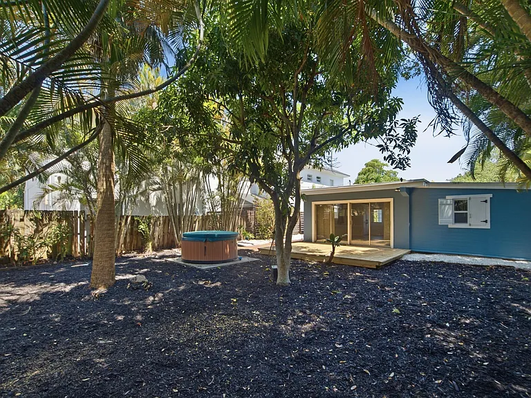 854 SW 11th St — Photo 21