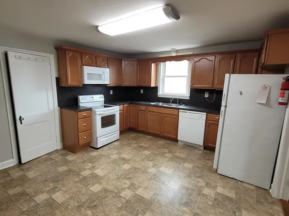 104-1 S Main St, Spring Grove, PA 17362