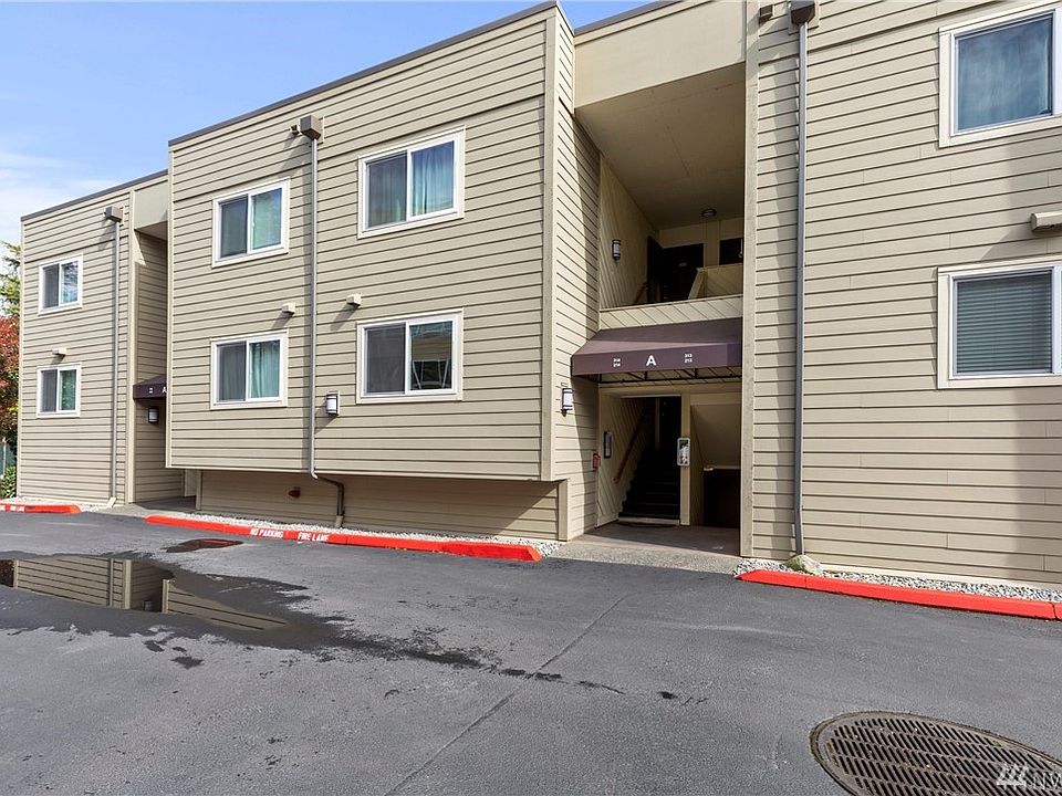 1st image of 5844 NE 75th St Unit A214