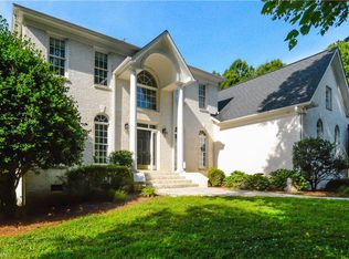 4401 Innisbrook Ct, Greensboro, NC 27410