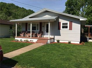 45 Lincoln Ct, Madison, WV 25130