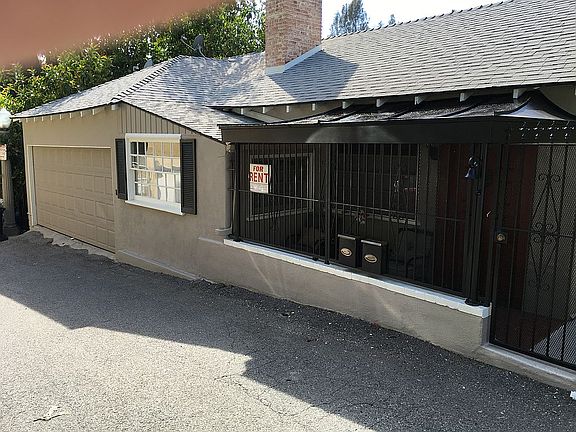 2nd image of 2066 Paramount Dr