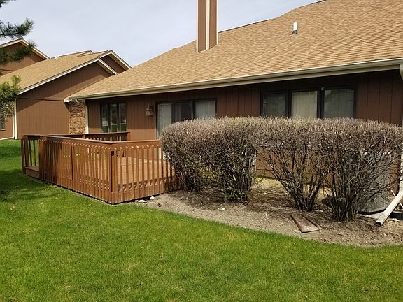3rd image of 3056 Elaine Ct